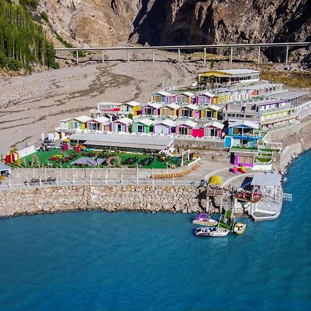 Luxus Hunza Attabad Lake Resort Karimabad  Екстериор снимка