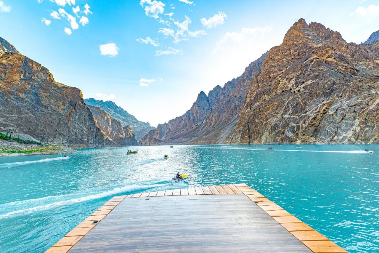 Luxus Hunza Attabad Lake Resort Karimabad  Екстериор снимка