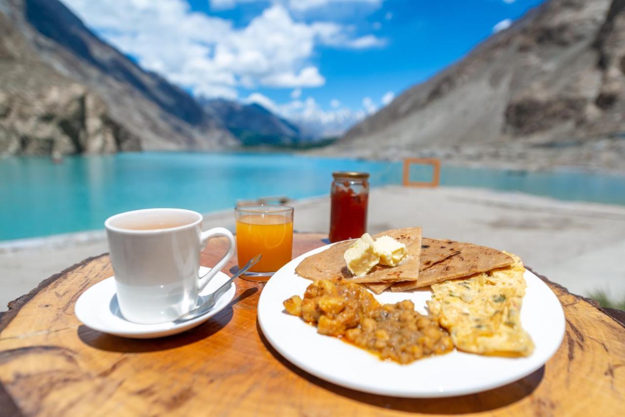 Luxus Hunza Attabad Lake Resort Karimabad  Екстериор снимка