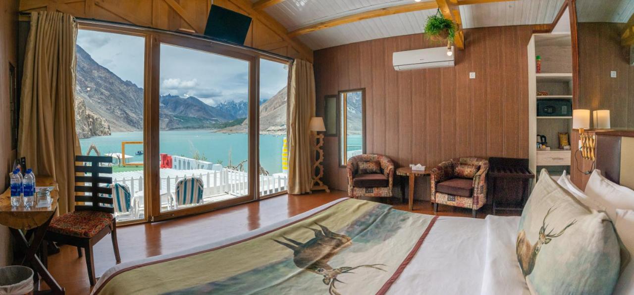 Luxus Hunza Attabad Lake Resort Karimabad  Екстериор снимка