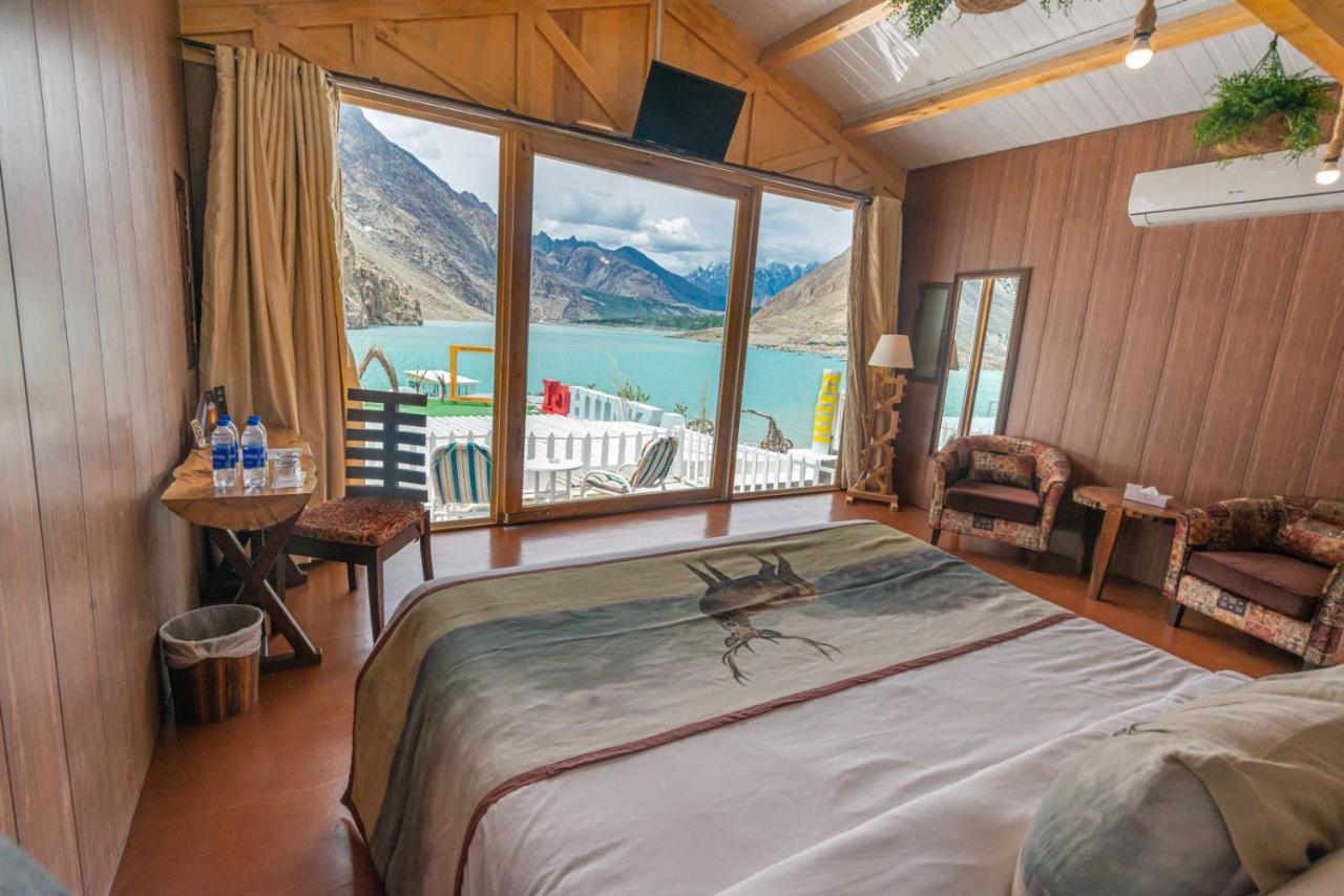 Luxus Hunza Attabad Lake Resort Karimabad  Екстериор снимка