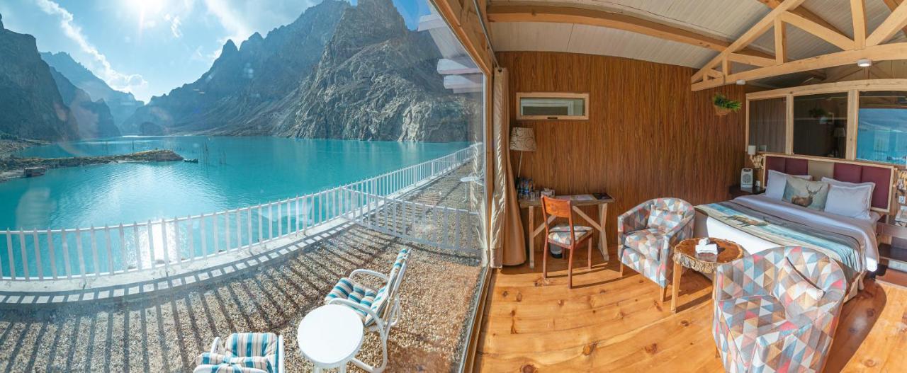 Luxus Hunza Attabad Lake Resort Karimabad  Екстериор снимка